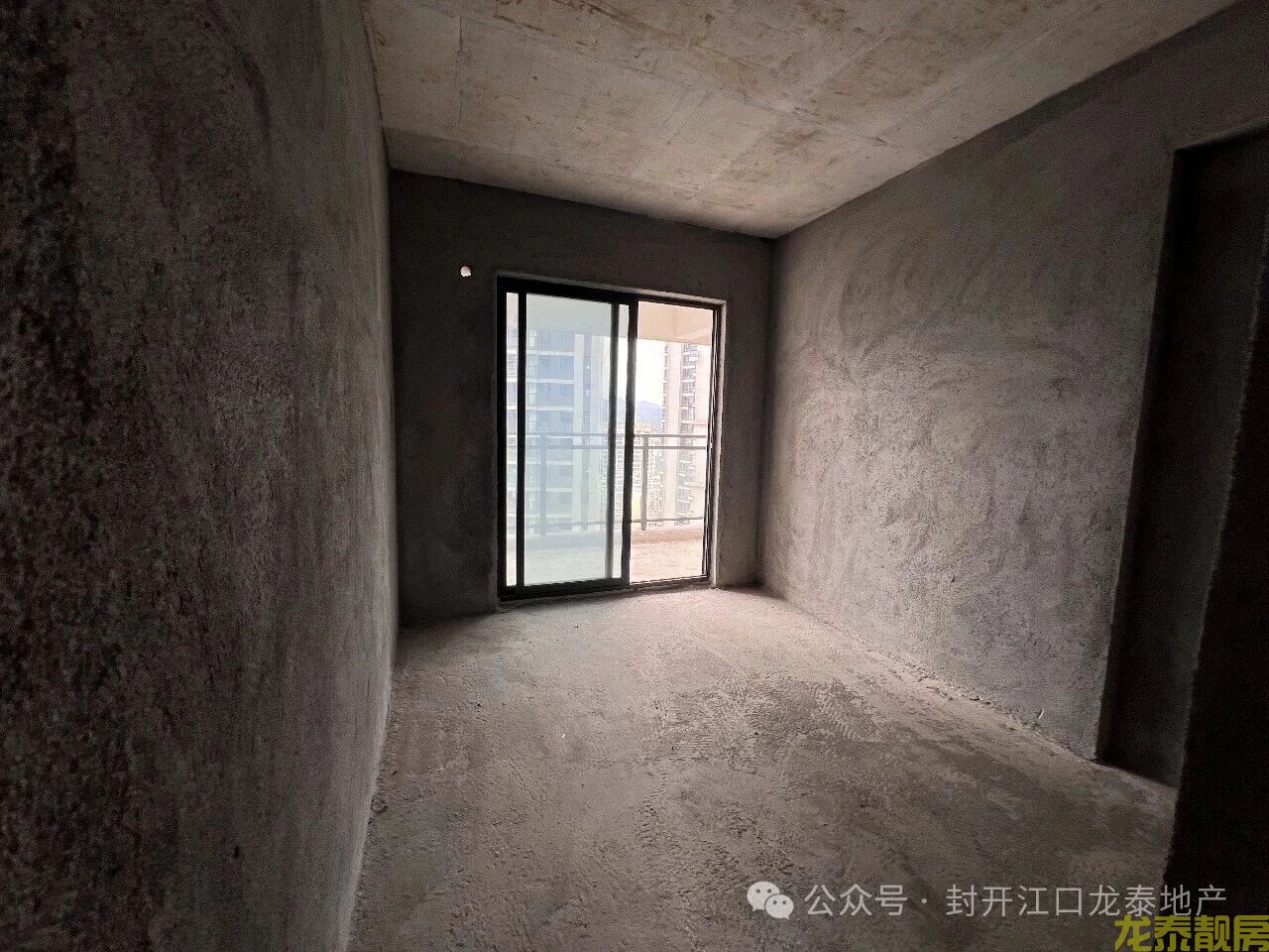 时代广场二期江景现房 123平4房南北通透毛坯现房即装
